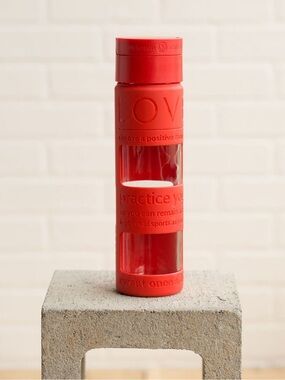 Lululemon “Pure Focus” Water Bottle with Silicone Sleeve in Orange